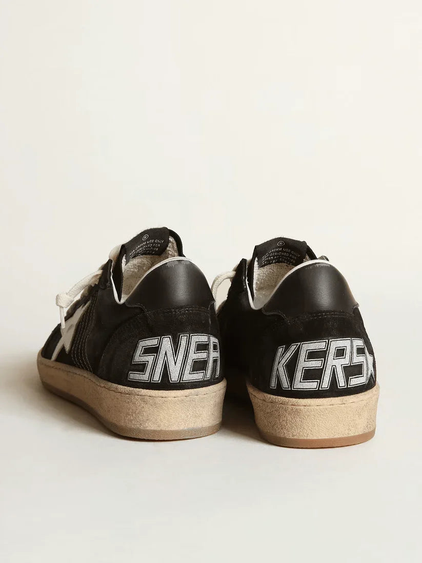 Ball Star in suede nero con stella in pelle bianca