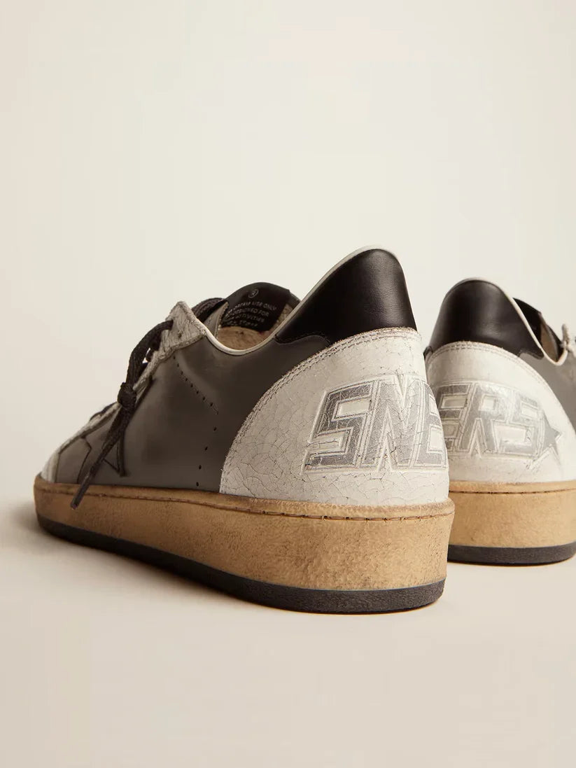 Ball Star in pelle grigia con stella e talloncino neri