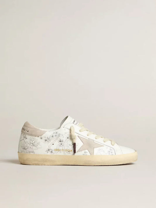 Super-Star LTD CNY in pelle bianca con scritte sulla tomaia