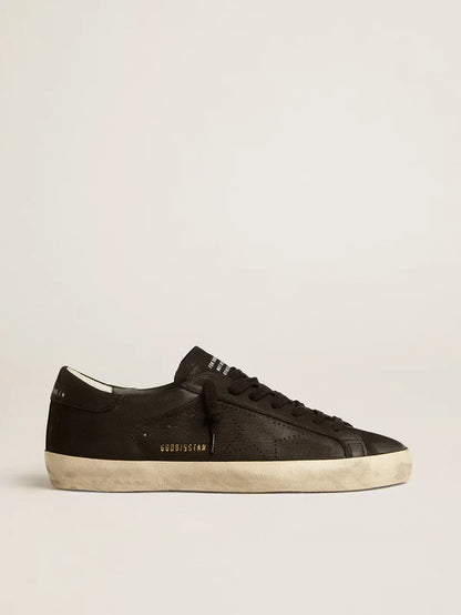 Super-Star in nabuk nero con stella traforata e talloncino in nabuk nero